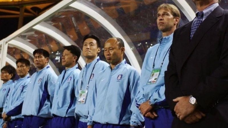 Giai đoạn khó khăn tại Hàn Quốc giúp ông Park rèn luyện bản lĩnh và sự kiên trì với con đường huấn luyện.